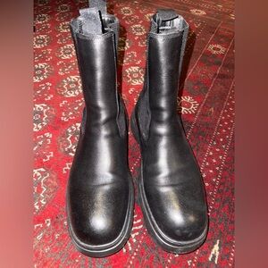 Burberry Leather moto boots